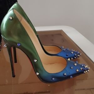 Christian Louboutins Leather Stud Pumps 35 1/2